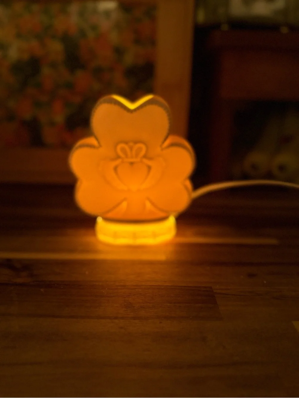 Vintage Claddagh Irish lamp light MCM Rare
